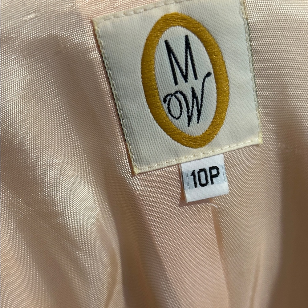 Vintage MW Elegant Light Peach Blazer with Button Detailing Size 10P - Picture 9 of 10